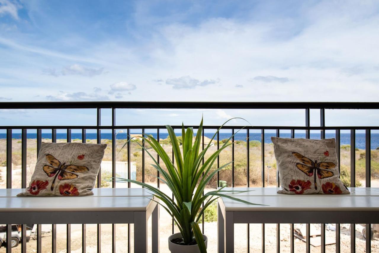 Coral Estate Ocean View Apartments Вилемстад Екстериор снимка