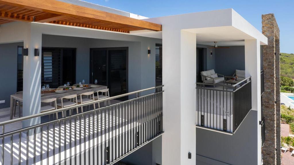 Coral Estate Ocean View Apartments Вилемстад Екстериор снимка