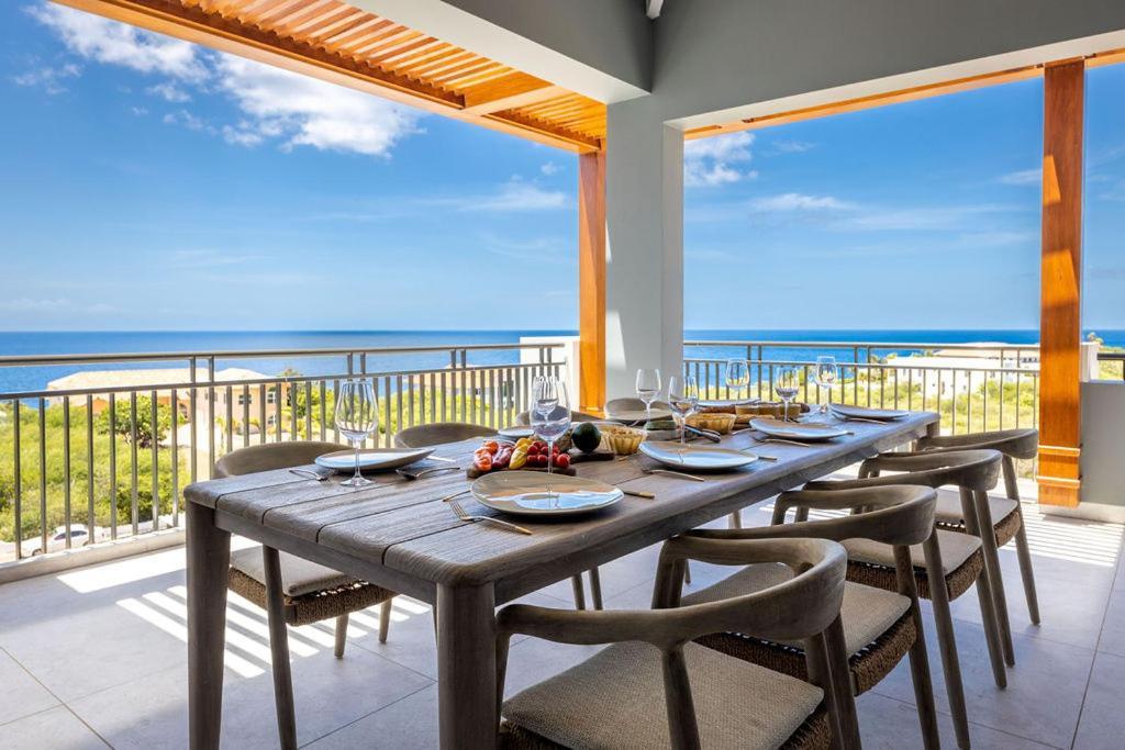 Coral Estate Ocean View Apartments Вилемстад Екстериор снимка