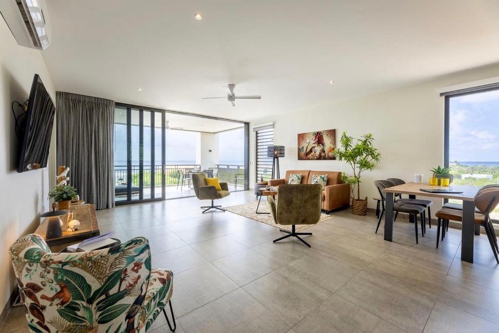 Coral Estate Ocean View Apartments Вилемстад Екстериор снимка