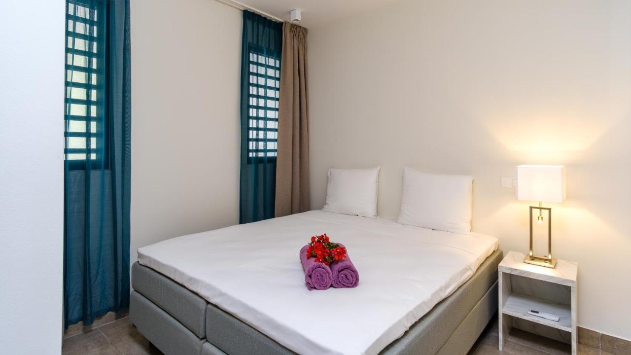 Coral Estate Ocean View Apartments Вилемстад Екстериор снимка