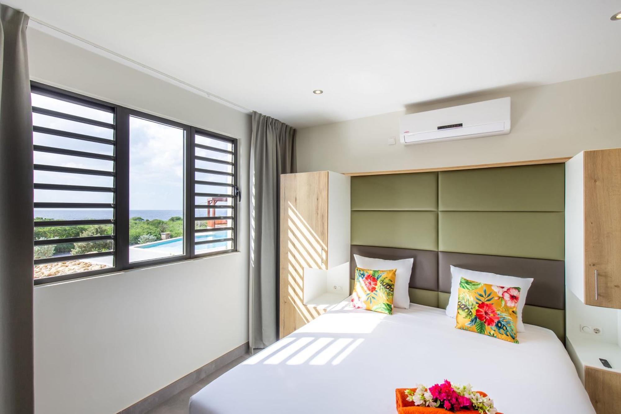 Coral Estate Ocean View Apartments Вилемстад Екстериор снимка