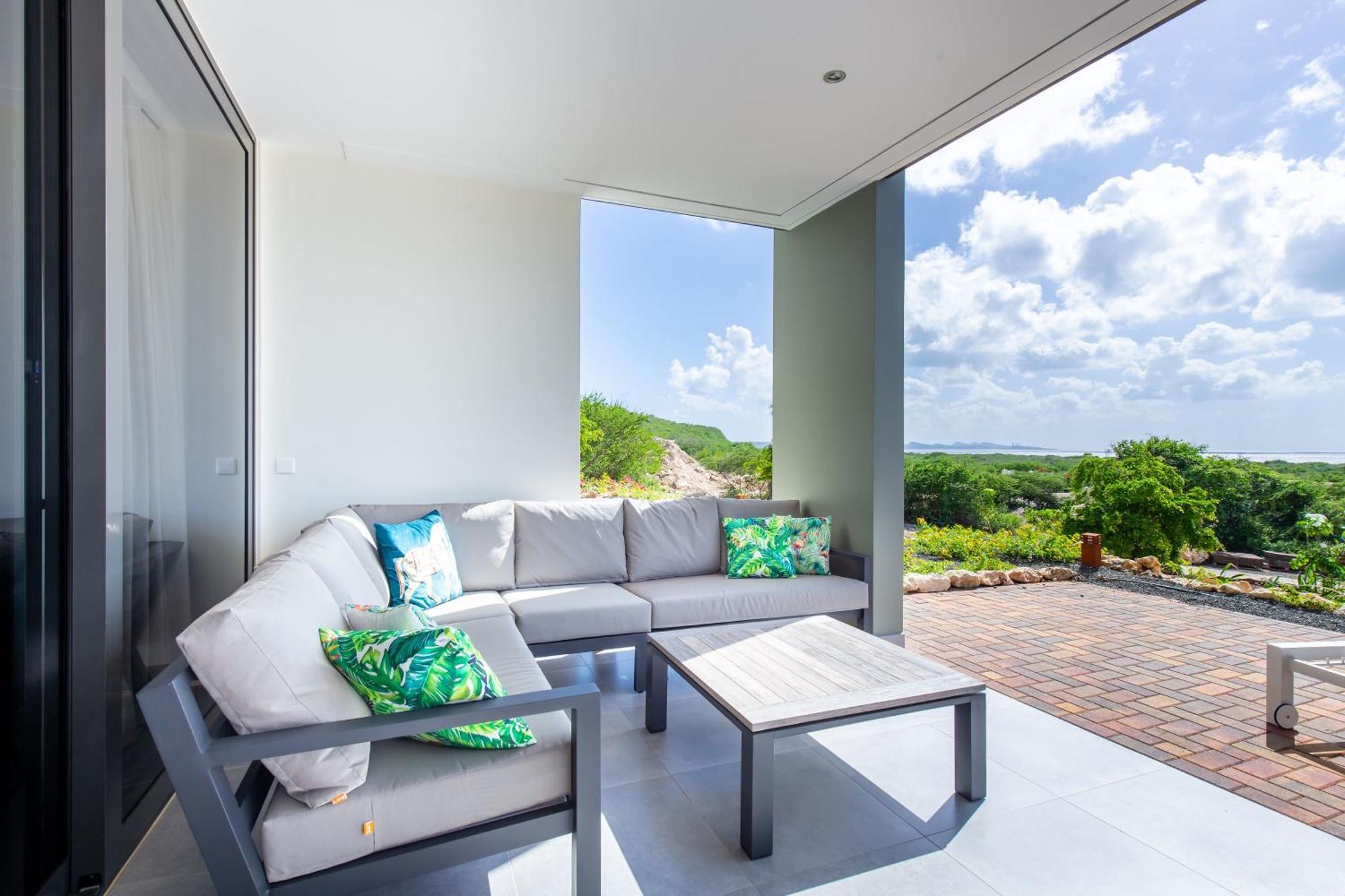 Coral Estate Ocean View Apartments Вилемстад Екстериор снимка